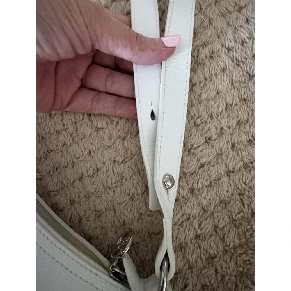 Longchamp Vintage Pebble Leather Baguette Shoulder Bag White Y2K Minimalist